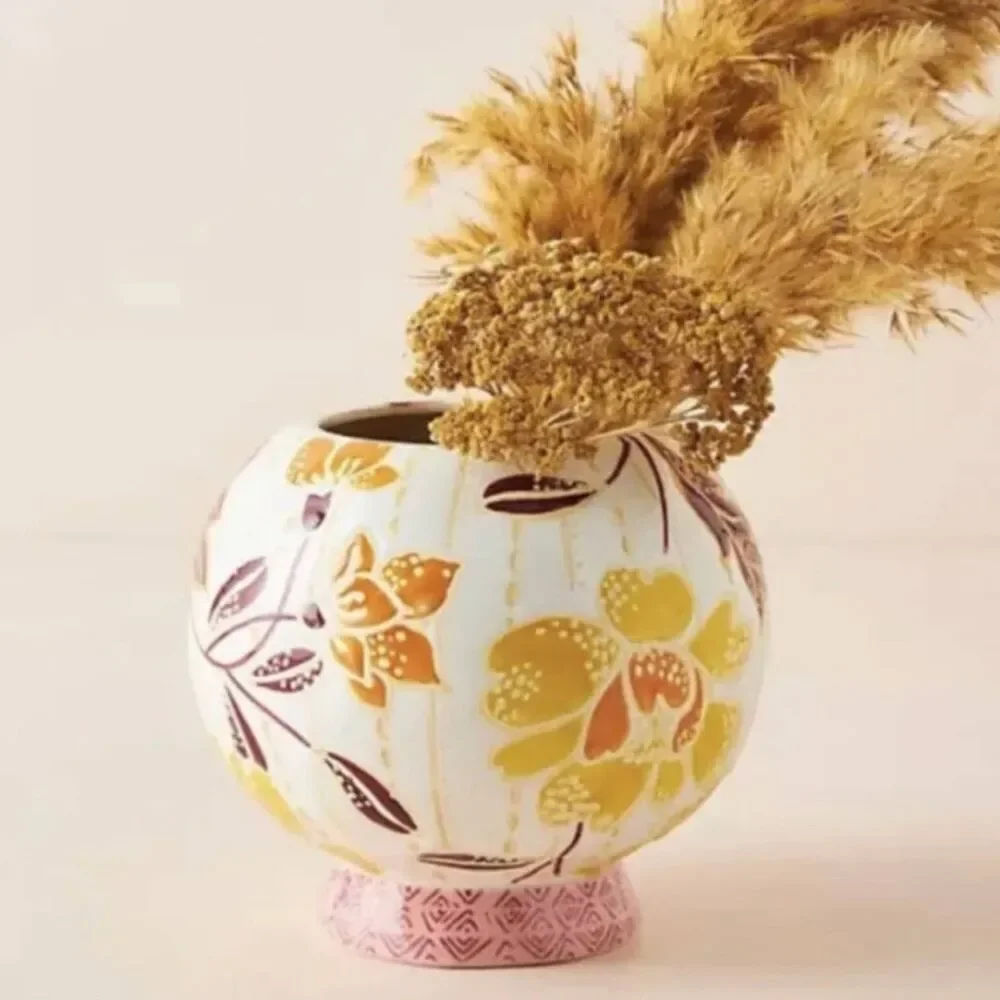 Anthropologie Zahara Orange Pink Embossed Floral 5X5.5